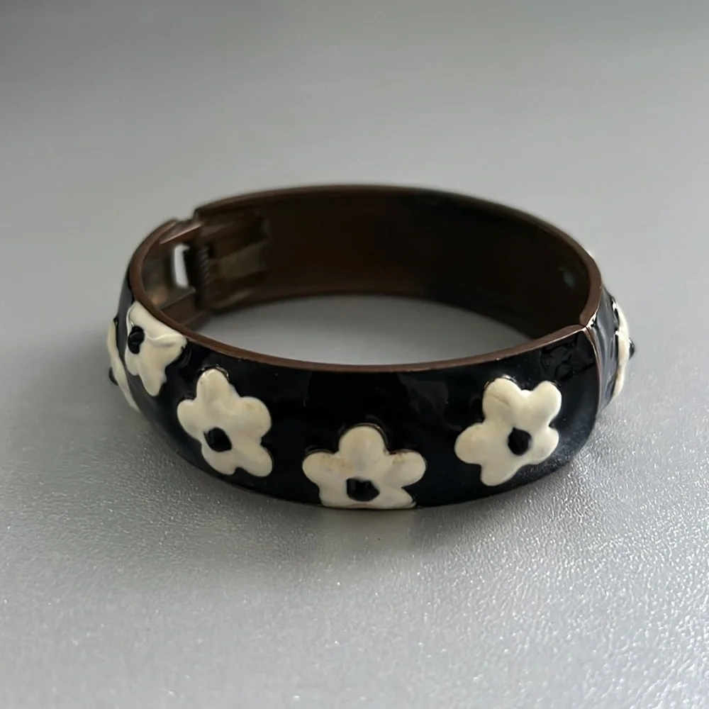 Retro Floral Print Chunky Bangle Bracelet